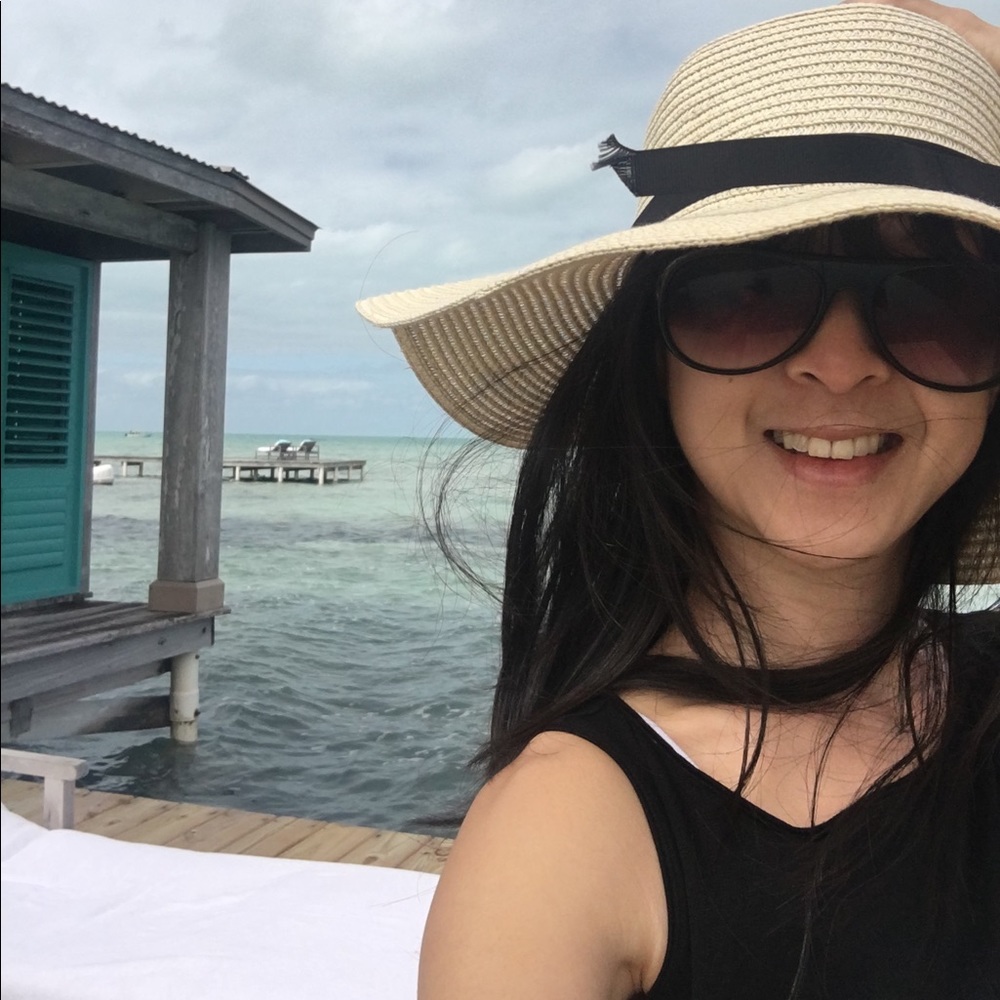 Meet your Posher, Emily